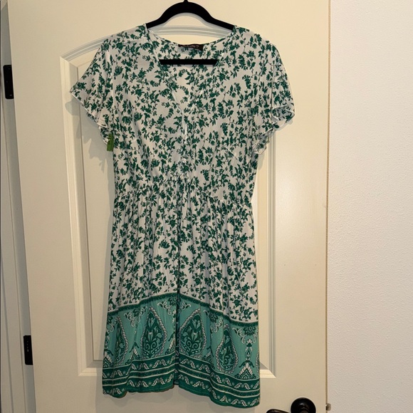Simplee Apparel Dresses & Skirts - Simplee Apparel White and Green Floral Summer Dress